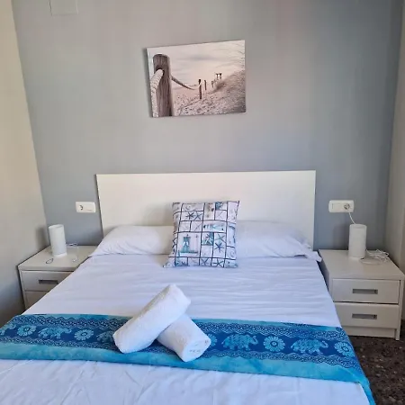 Playa Y Piscina גאנדיה